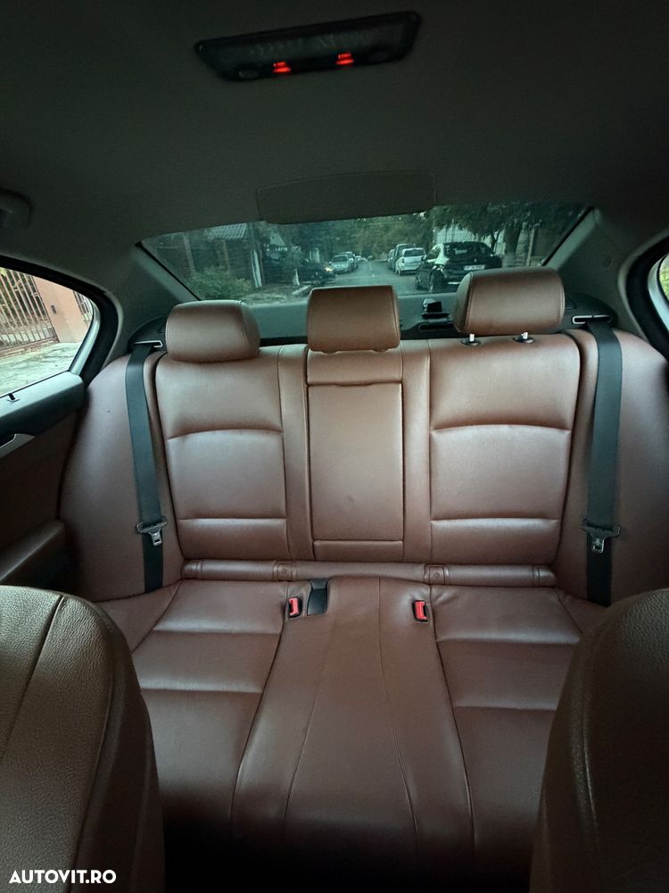 BMW Seria 5 535d xDrive - 28