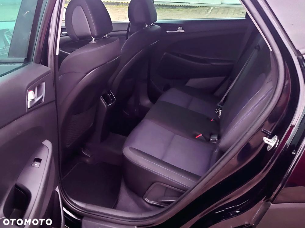 Hyundai Tucson blue 1.6 GDi 2WD Navi - 16