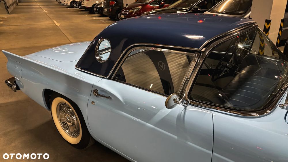 Ford Thunderbird - 16