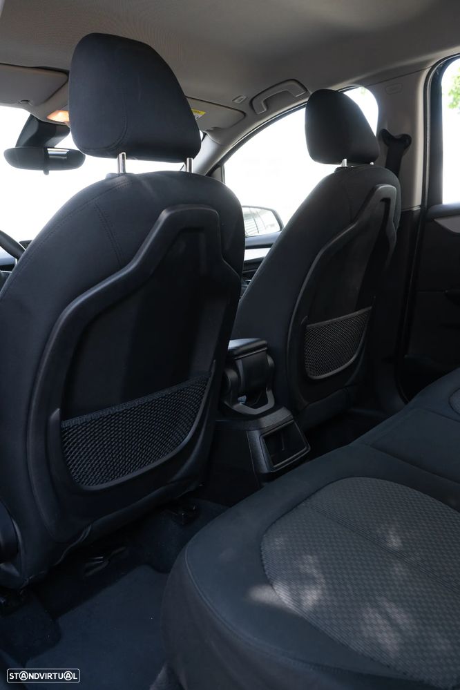 BMW 216 Active Tourer d - 11