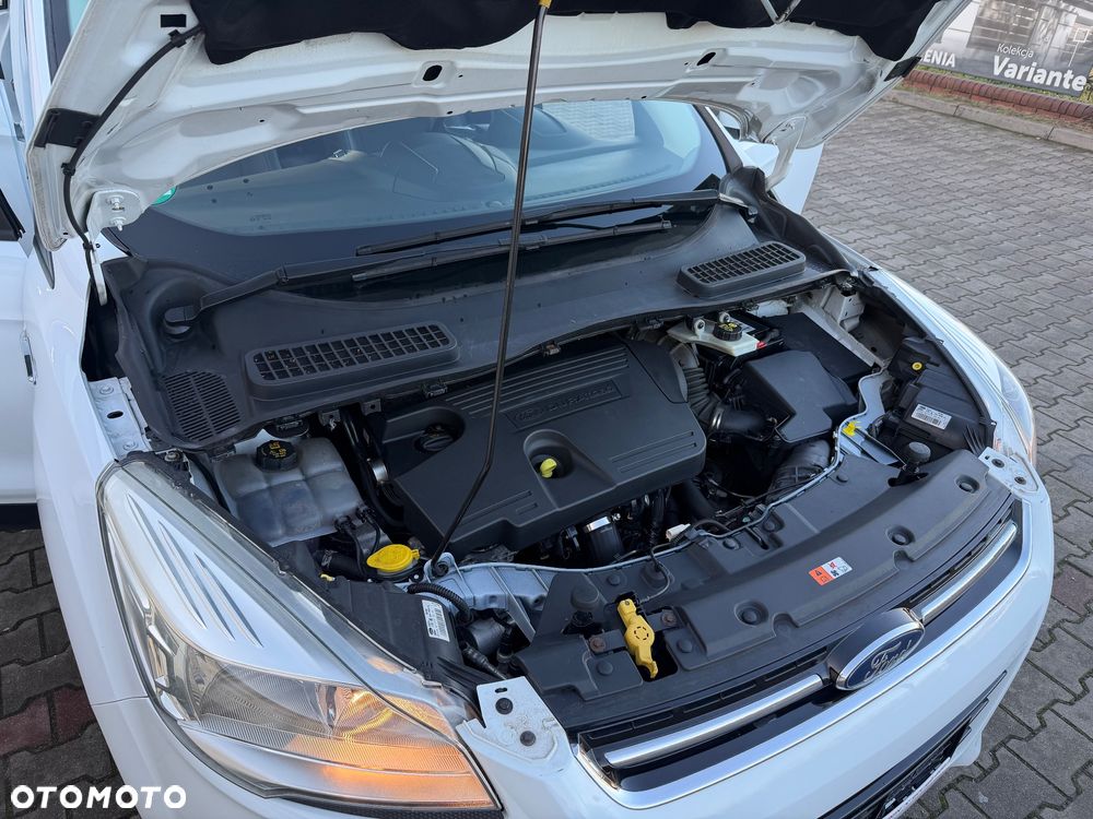 Ford Kuga 2.0 TDCi 2x4 Titanium - 32