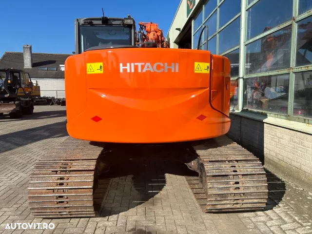 Hitachi ZX 135US-3 - 8