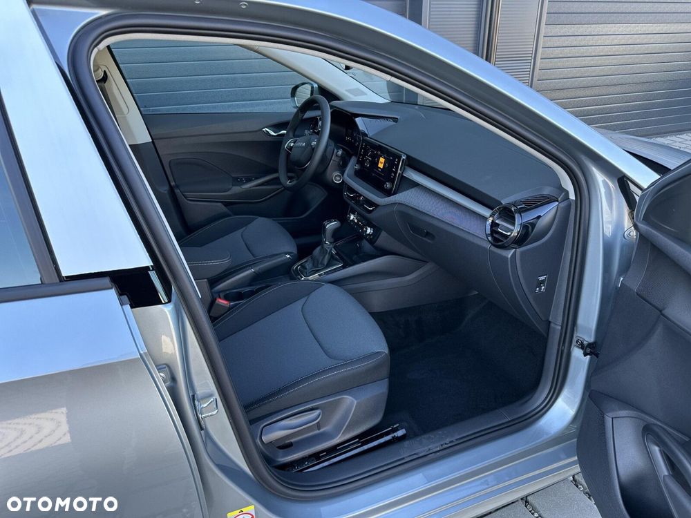 Skoda Fabia 1.0 TSI Drive DSG - 32