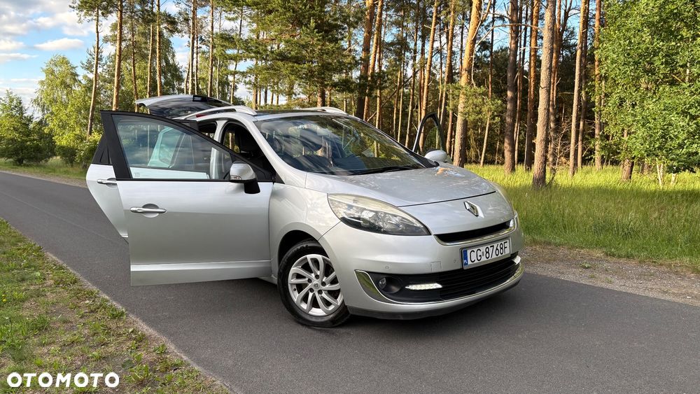 Renault Scenic Energy dCi 130 S&S Bose Edition - 11