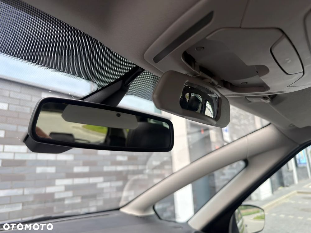 Ford S-Max 2.0 Titanium - 13