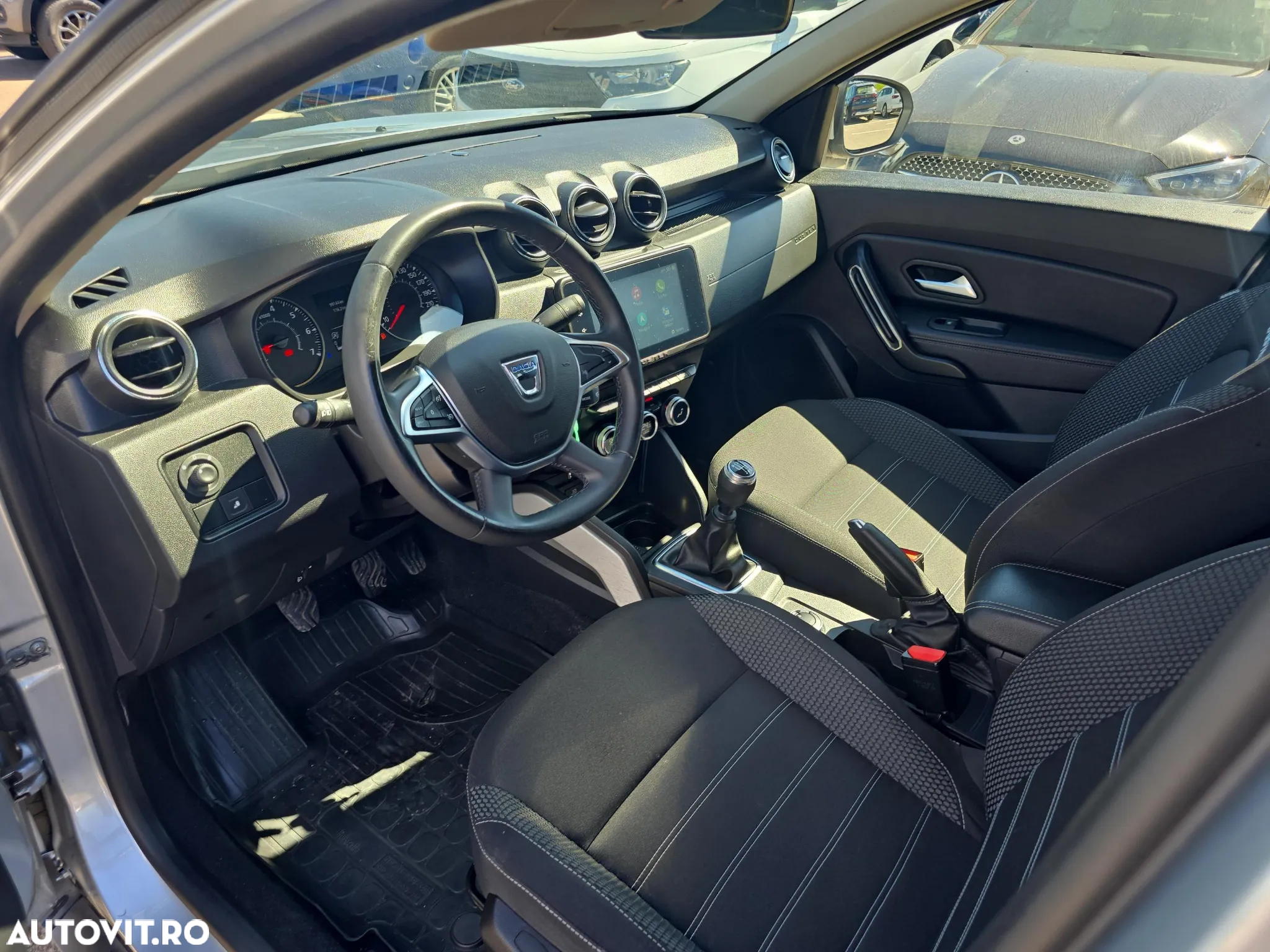 Dacia Duster 1.5 Blue dCi 4WD Prestige - 9
