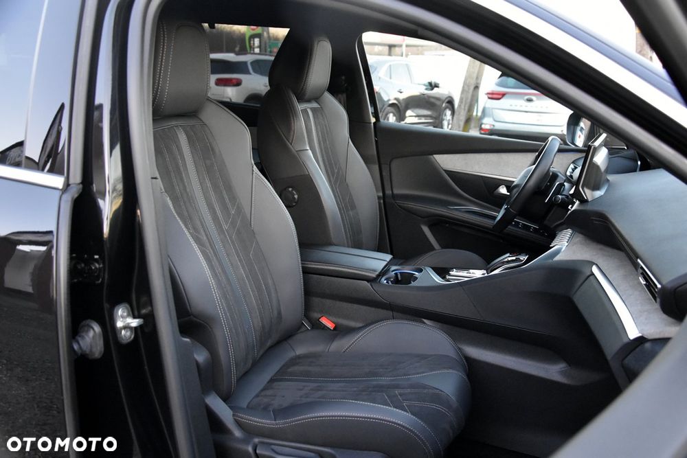 Peugeot 5008 1.6 PureTech GT S&S EAT8 - 27