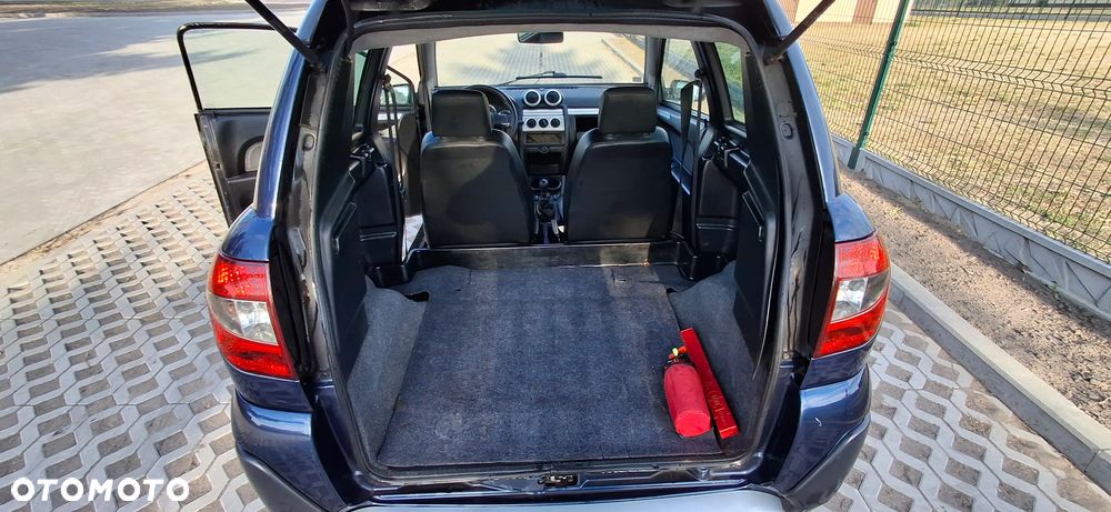 Aixam Crossover - 12