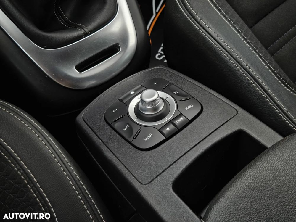 Renault Scenic ENERGY dCi 130 BOSE EDITION - 34