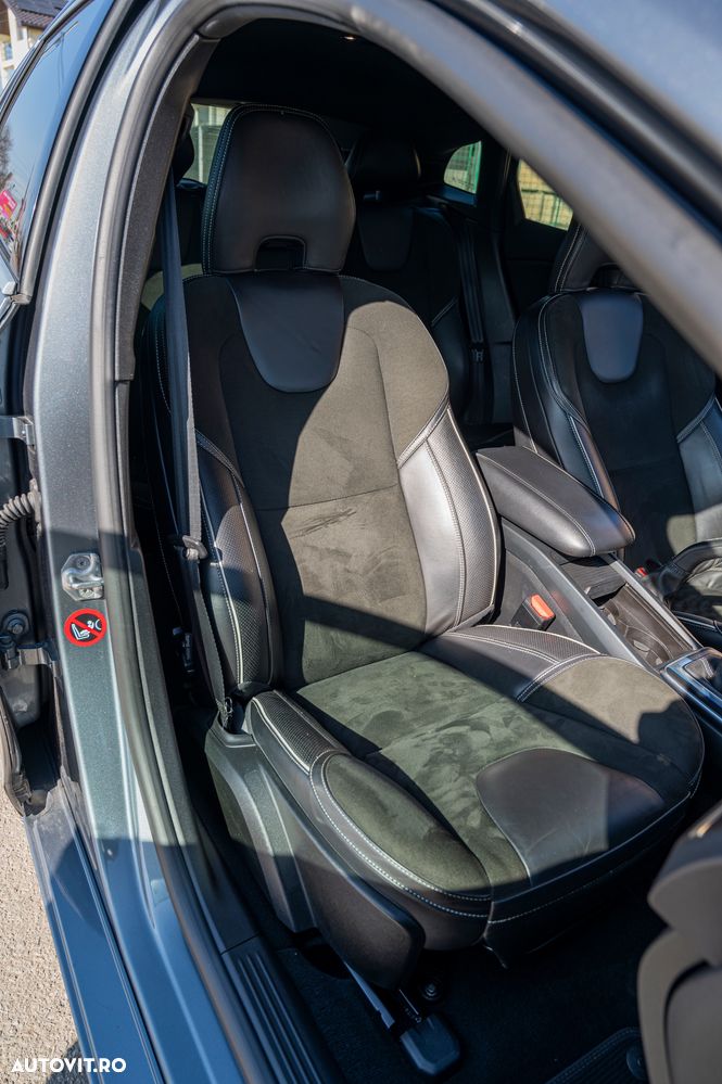 Volvo V40 D2 Momentum - 11