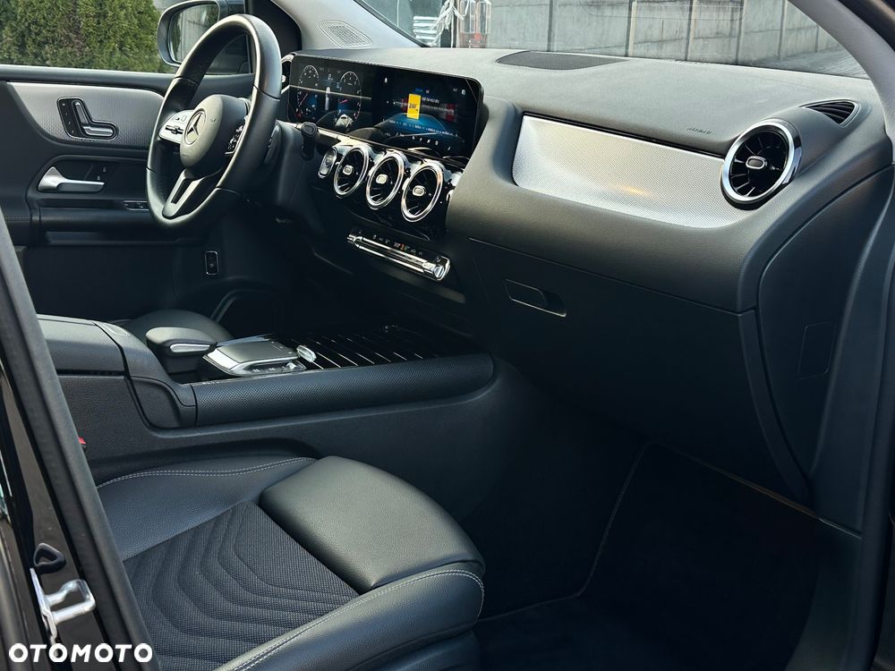Mercedes-Benz Klasa B 180 7G-DCT Edition 2020 - 20