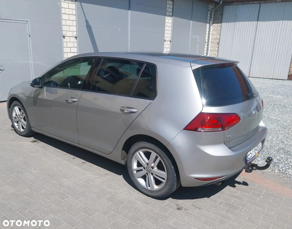 Volkswagen Golf - 12