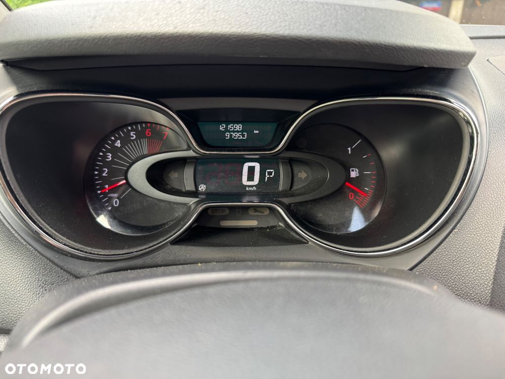 Renault Captur 1.2 Energy TCe Limited EDC - 17
