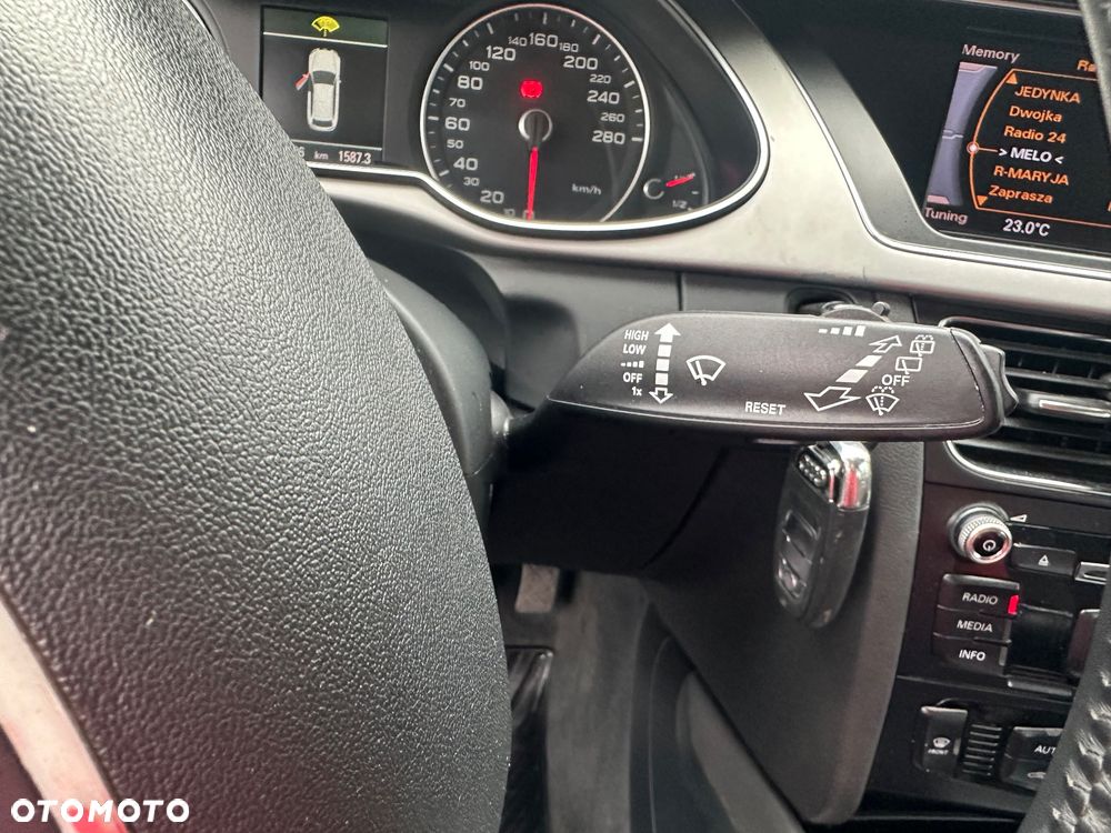 Audi A4 Avant 2.0 TDI DPF Ambiente - 29
