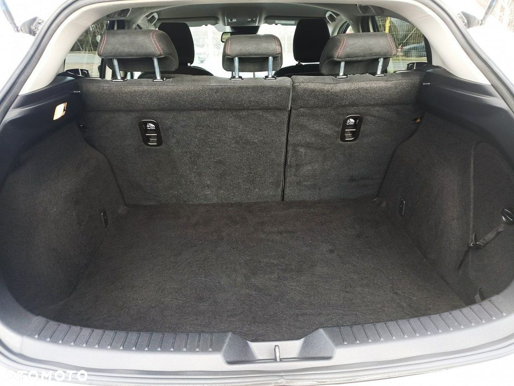 Mazda 3 1.5 D Skyenergy - 9