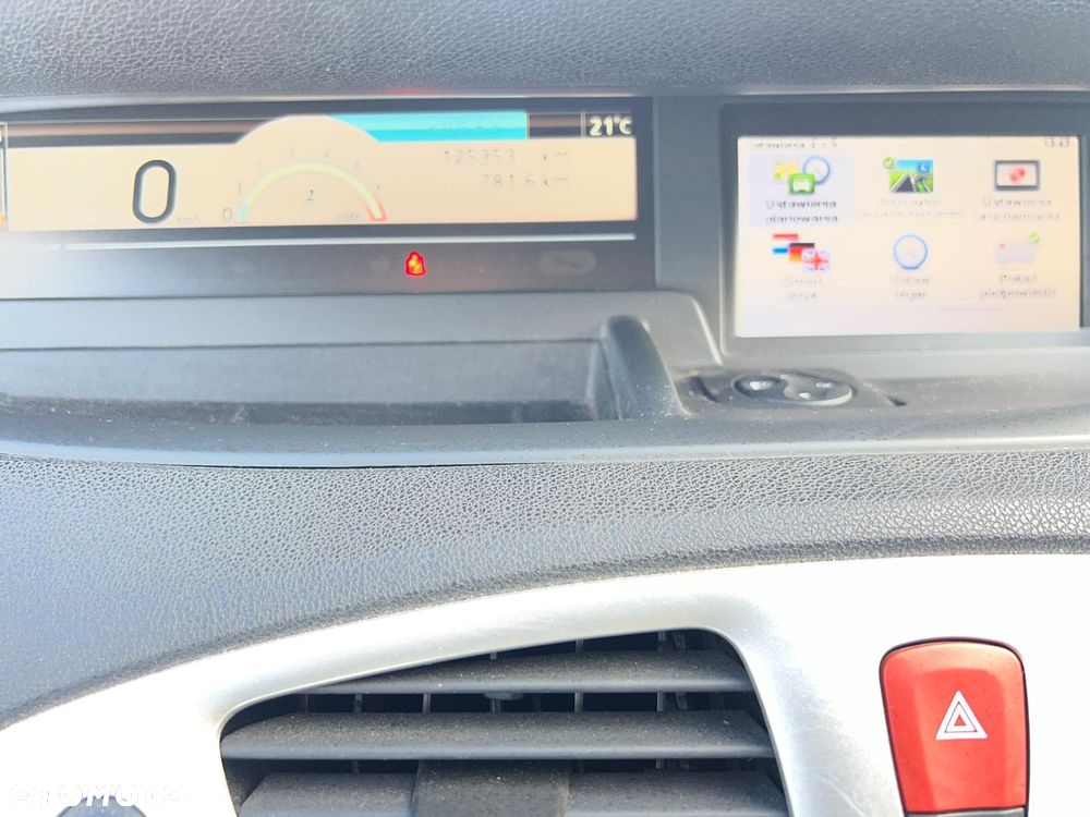 Renault Scenic - 29