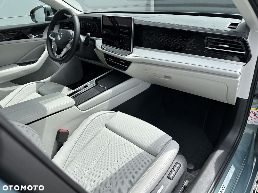 Volkswagen Passat 1.5 TSI EVO Elegance DSG - 21