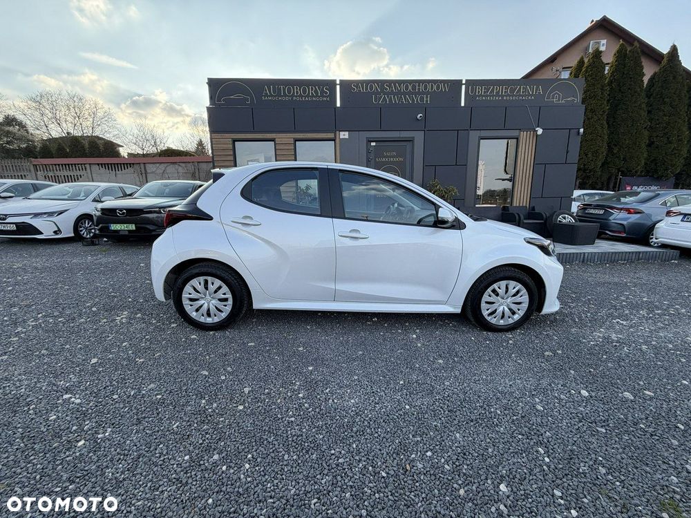 Mazda 2 Hybrid - 22