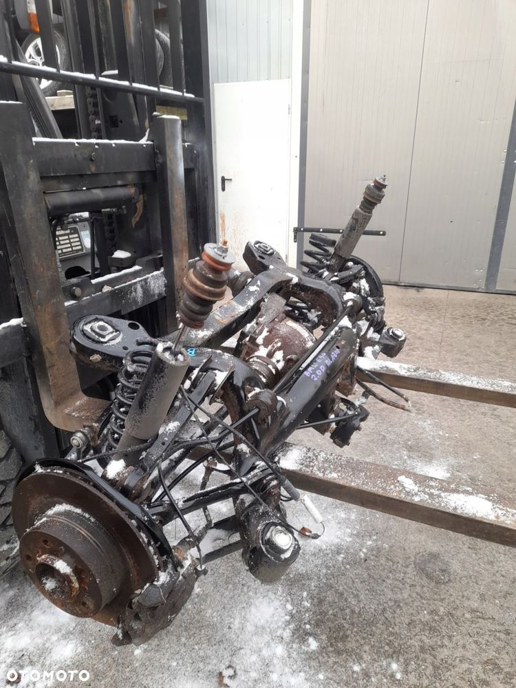 zawieszenie tylne belka most bmw e90 2.0 d - 1
