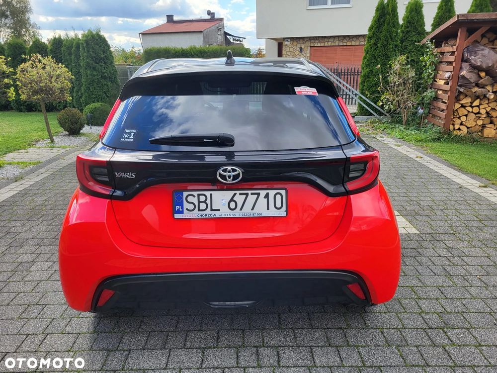 Toyota Yaris - 10