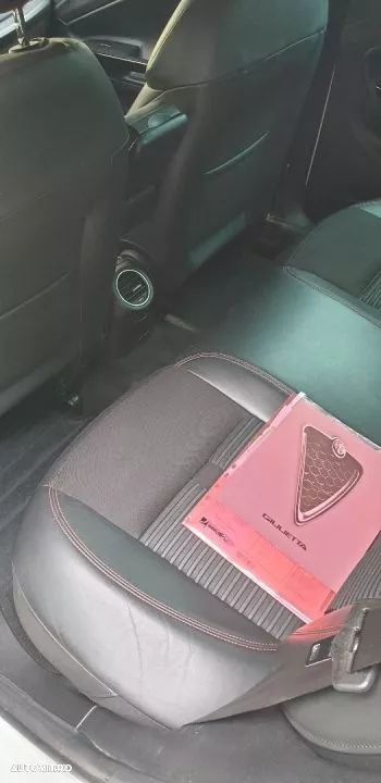 Alfa Romeo Giulietta 1.6 Mjet Distinctive - 12