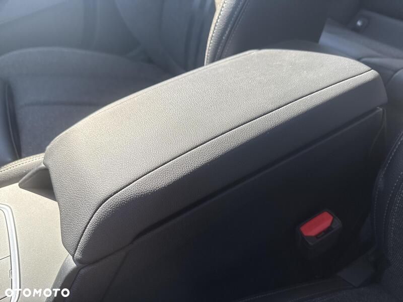 BMW Seria 1 118i - 18
