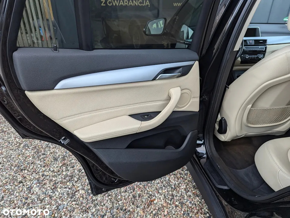 BMW X1 xDrive25d xLine - 24