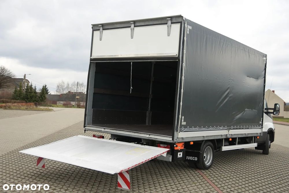 Iveco DAILY 50-180 * BURTO-PLANDEKA + WINDA DHOLLANDIA 1TONA* Salon PL PRZEBIEG 50TYS KM - 32