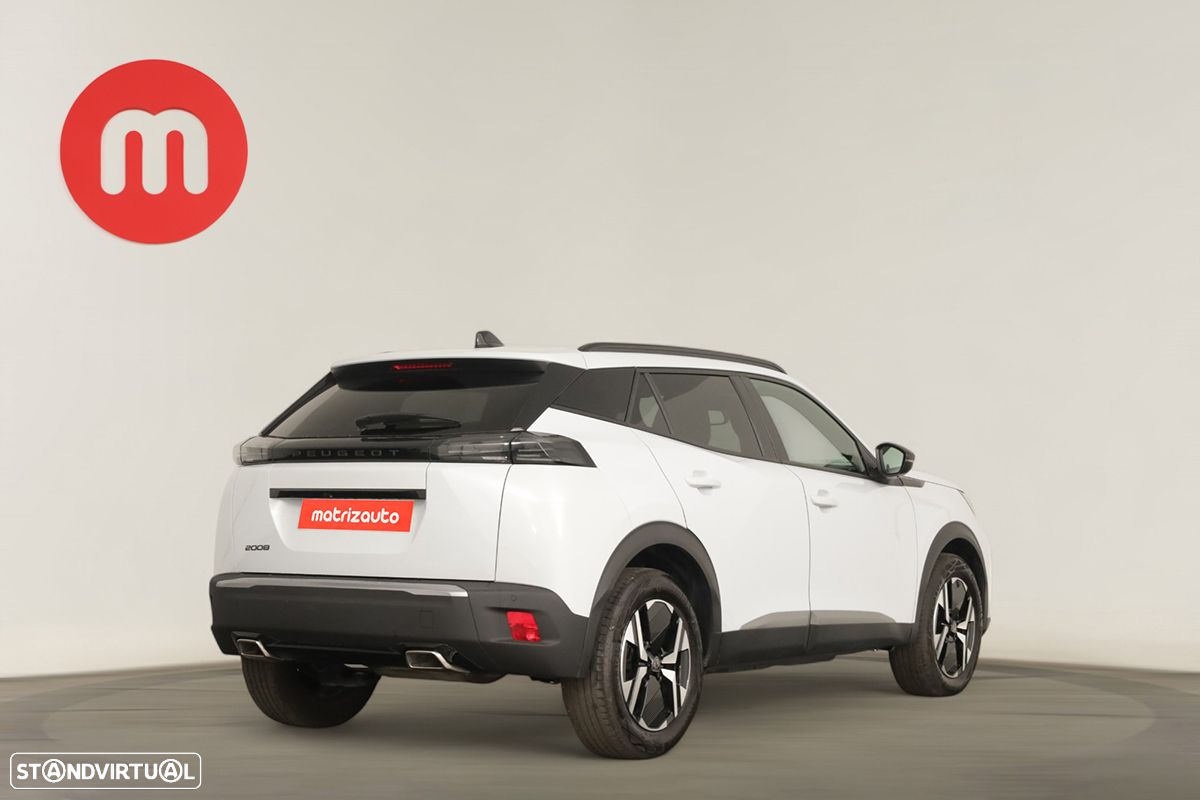 Peugeot 2008 1.2 PureTech Allure EAT8 - 4