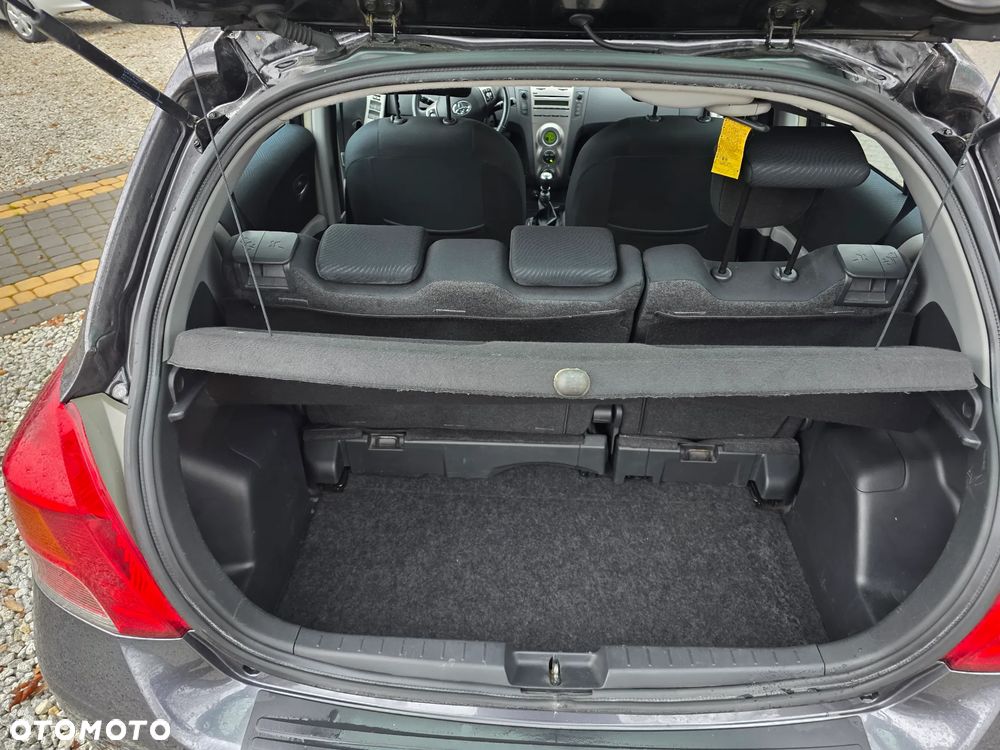 Toyota Yaris 1.33 VVT-i Life - 12