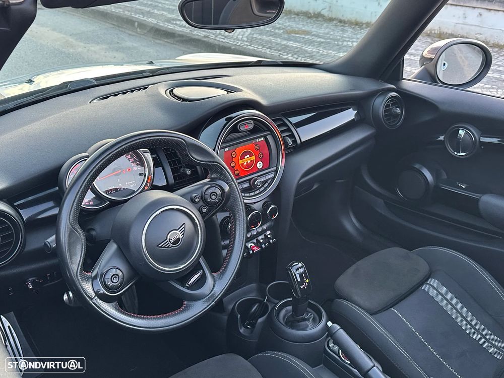 MINI Cabrio Cooper D Auto - 24