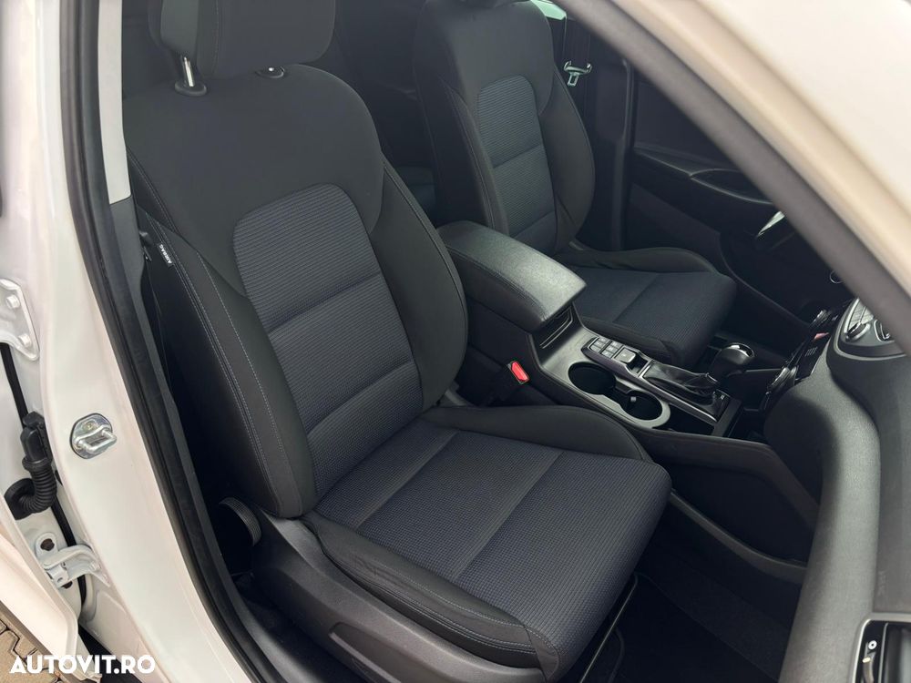 Hyundai Tucson 2.0 CRDI 4WD Automatik Style - 30