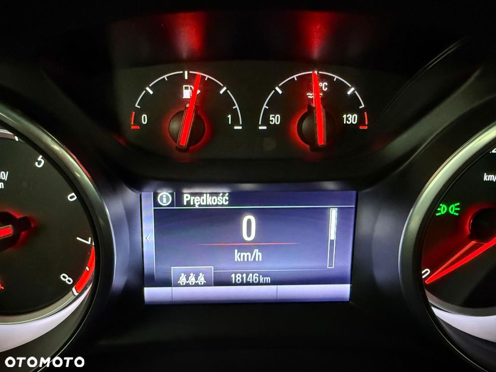 Opel Astra 1.4 Turbo Start/Stop Dynamic - 11