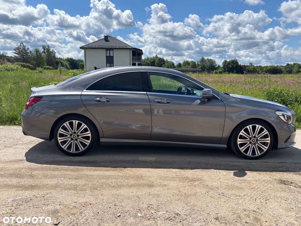 Mercedes-Benz CLA 250 7G-DCT UrbanStyle Edition - 2