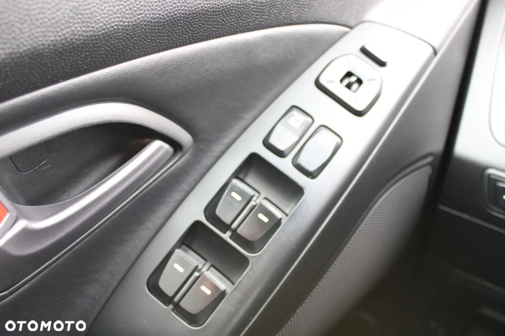 Hyundai ix35 1.7 CRDi Premium 2WD - 25