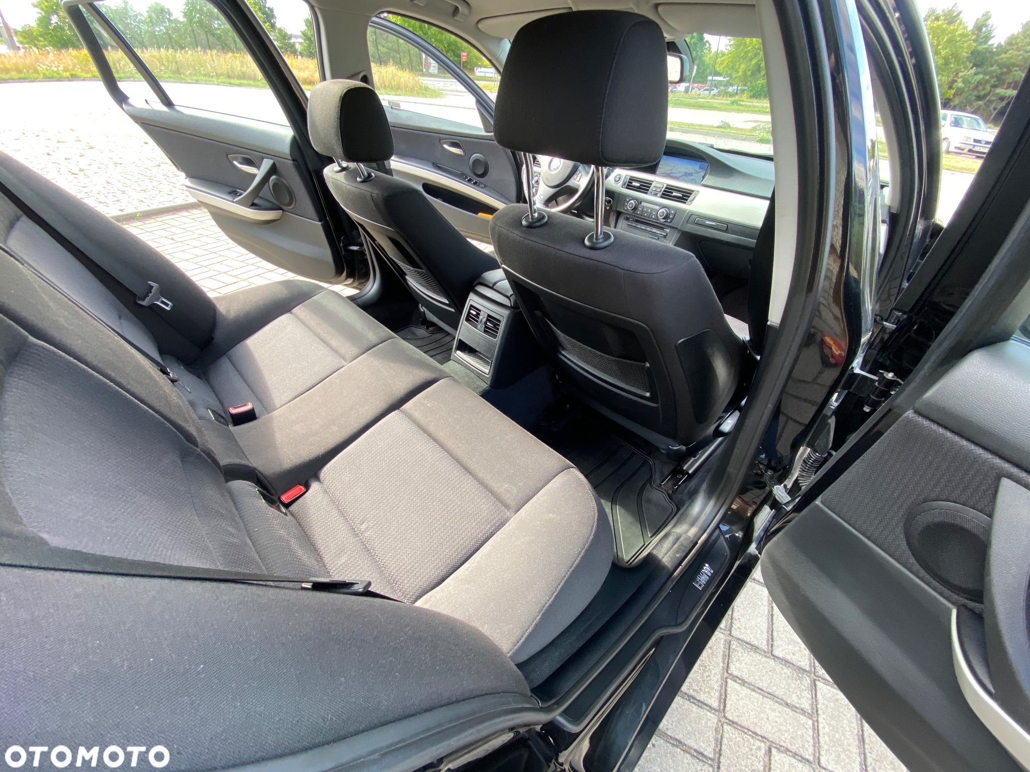 BMW Seria 3 320d DPF Touring - 22