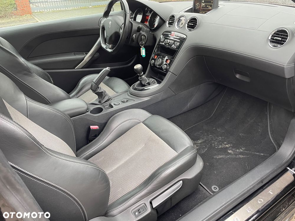 Peugeot RCZ 2.0 HDi - 11