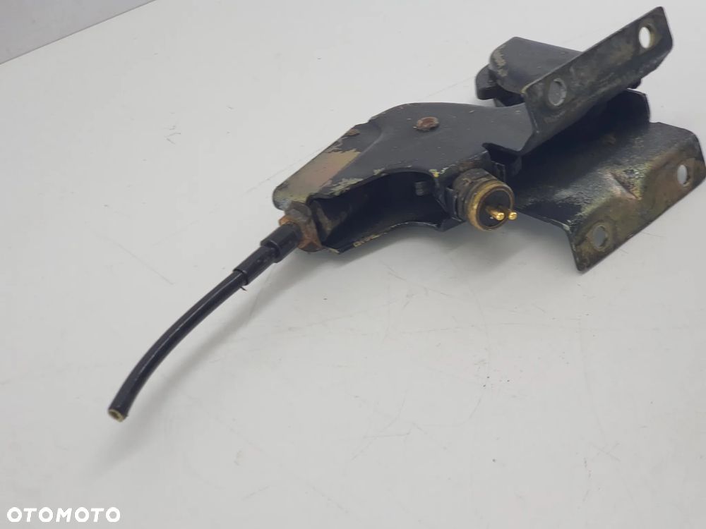 ZAMEK  KABINY  CZUJNIK  MAN LE TGL - 4