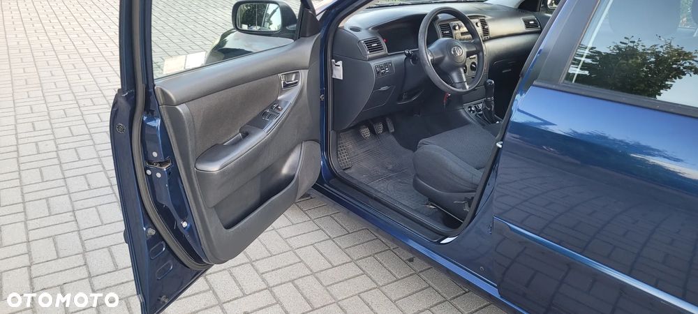 Toyota Corolla 1.4 D-4D Sol - 15