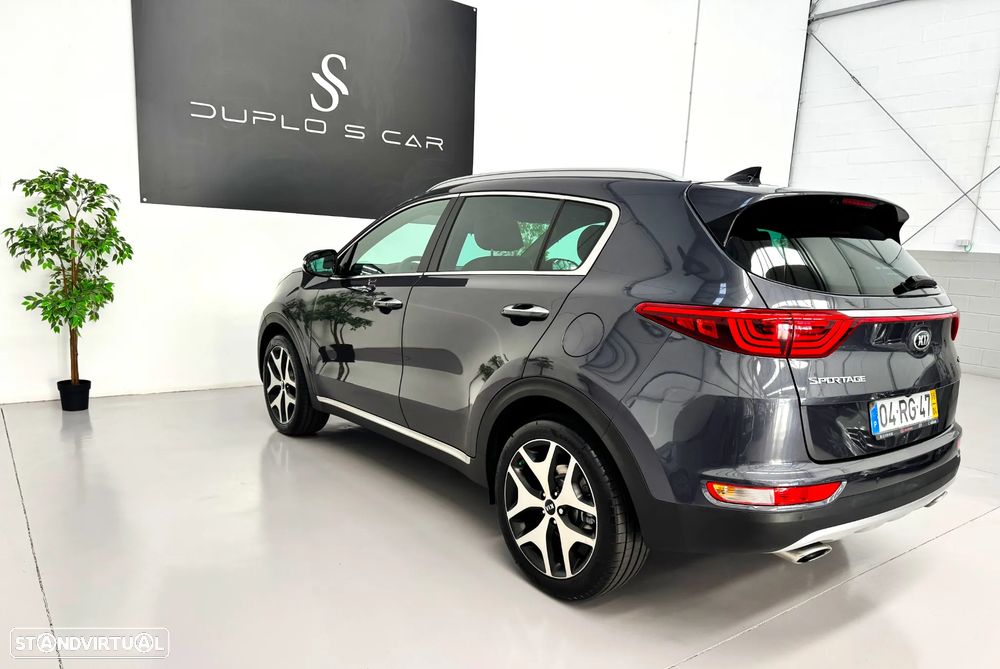 Kia Sportage 2.0 CRDI ISG GT Line - 11
