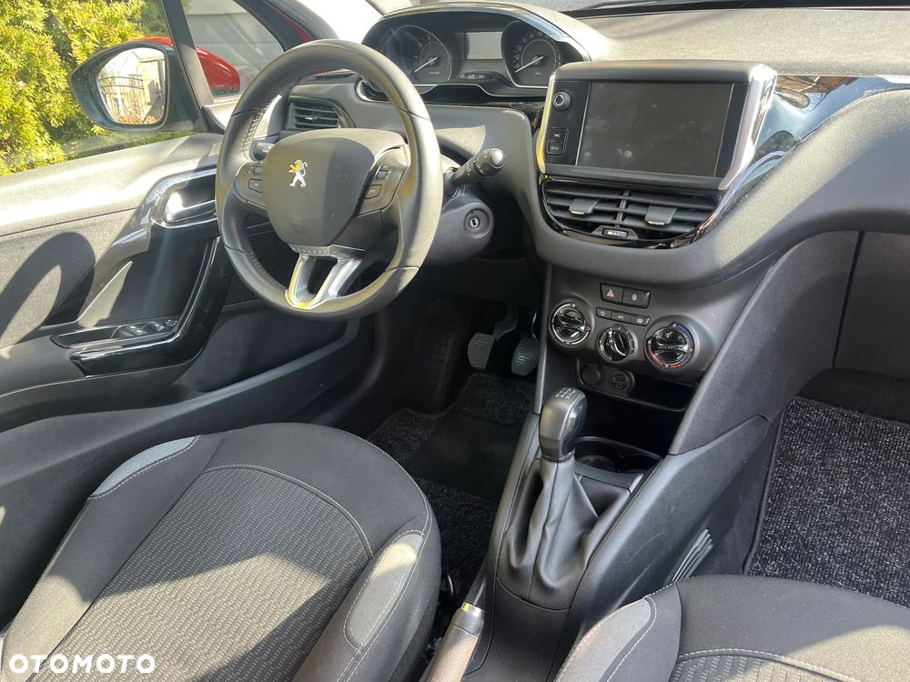 Peugeot 208 PureTech 82 Active - 10