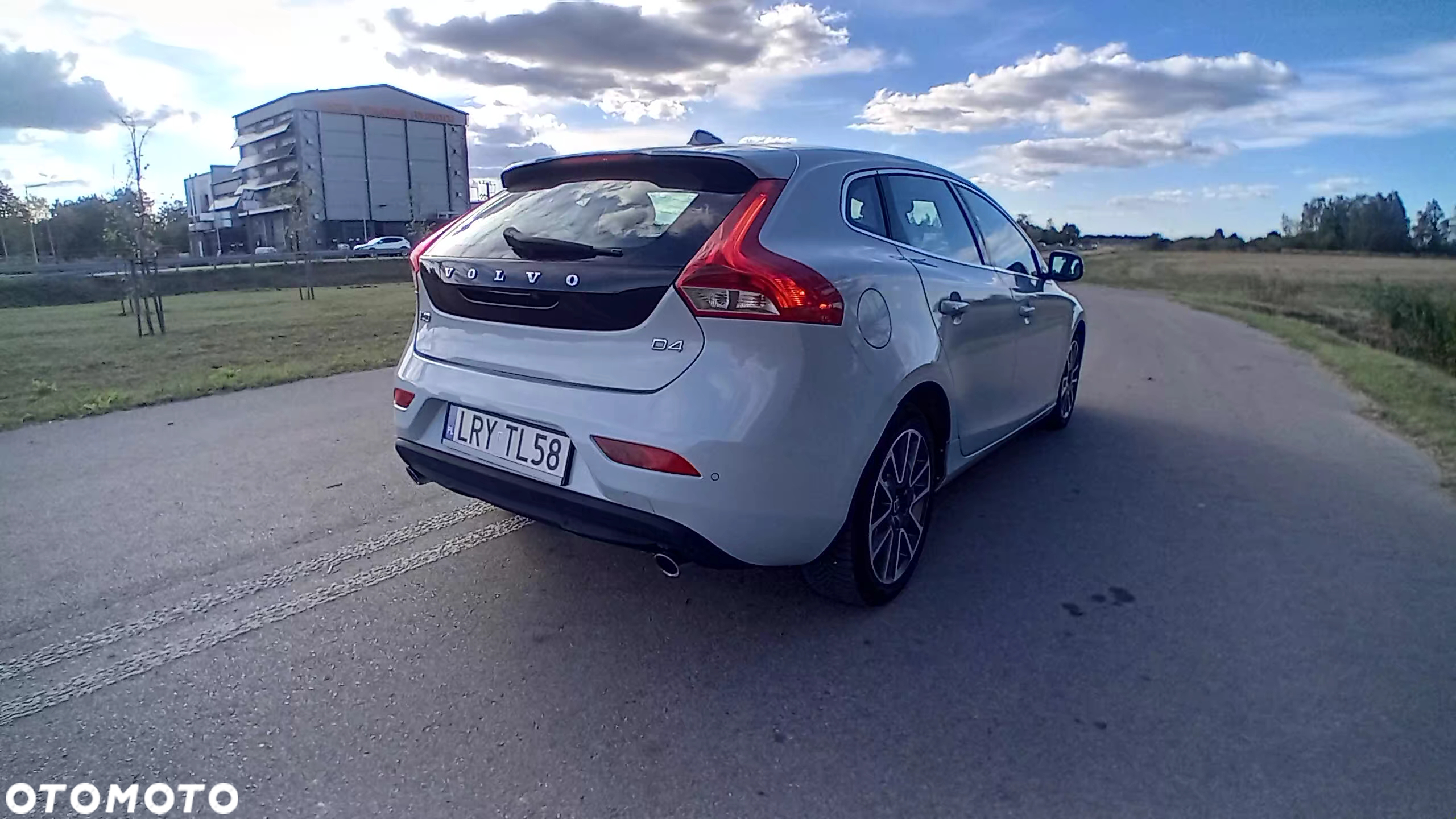 Volvo V40 D4 Drive-E Ocean Race - 6
