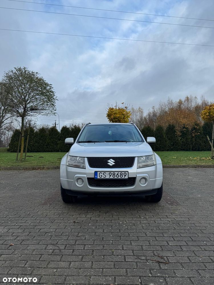 Suzuki Grand Vitara 2.0 - 6