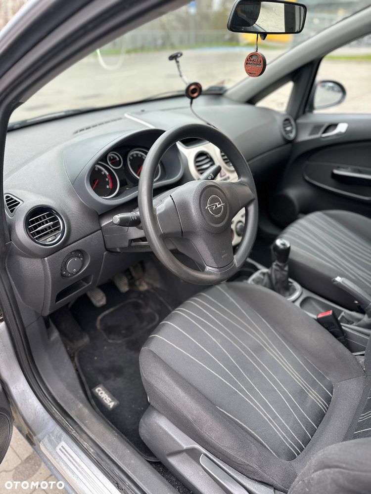 Opel Corsa 1.2 16V Enjoy - 10