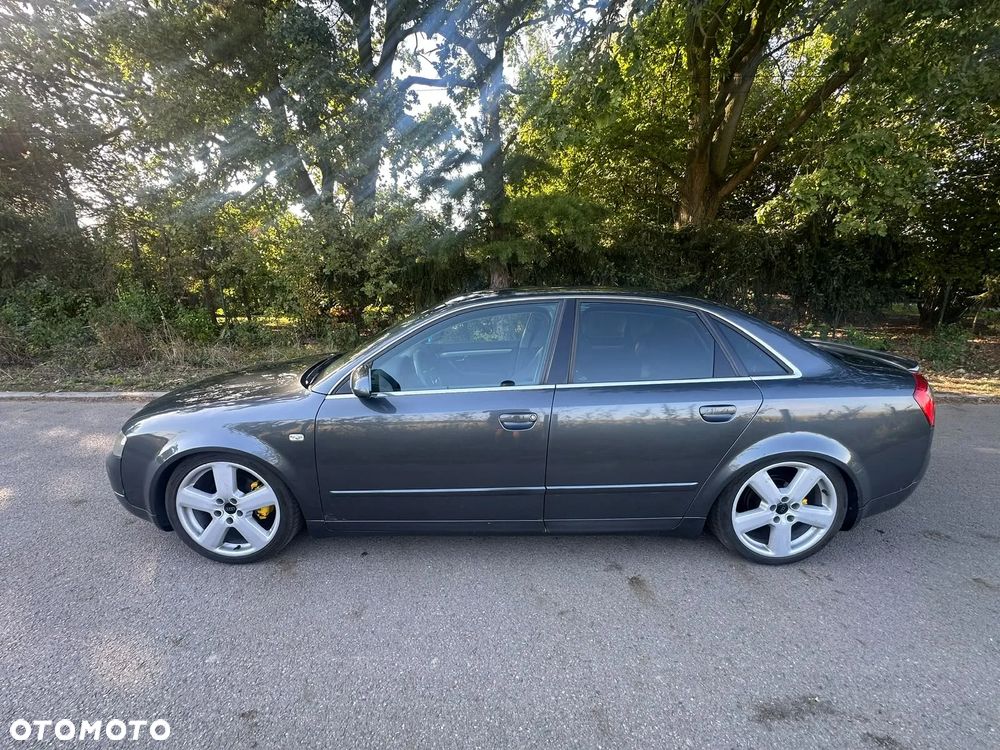 Audi A4 2001 photo 2