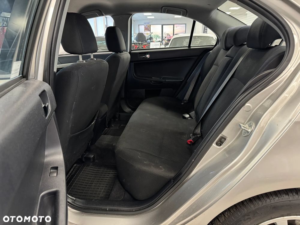 Mitsubishi Lancer 1.8 Intense - 9