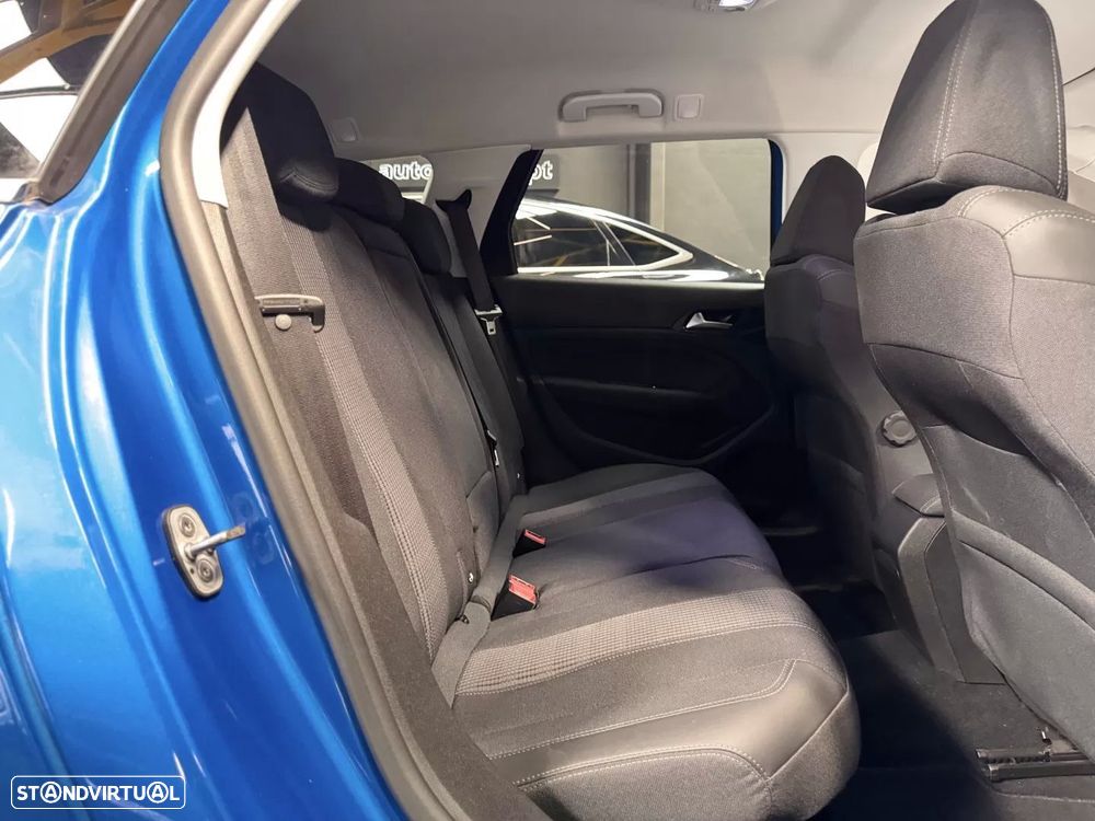 Peugeot 308 SW 1.5 BlueHDi Style EAT8 - 24