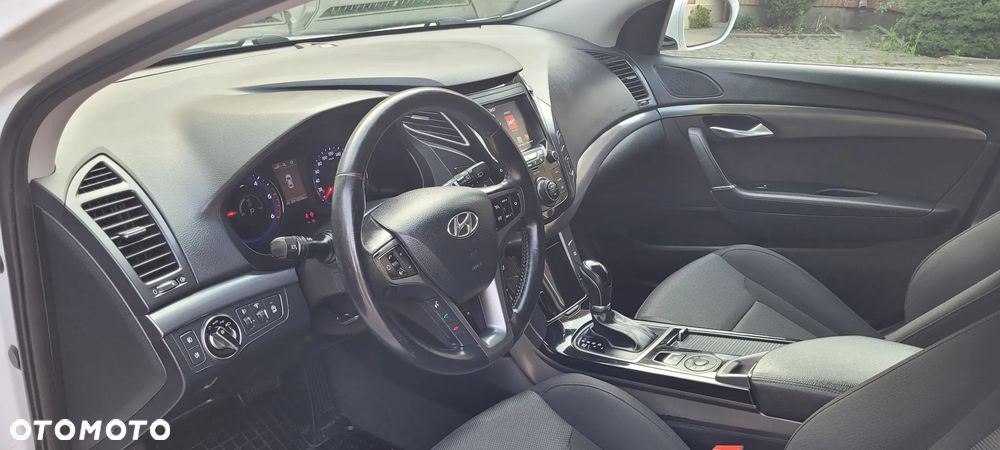 Hyundai i40 1.7 CRDi Style DCT - 12