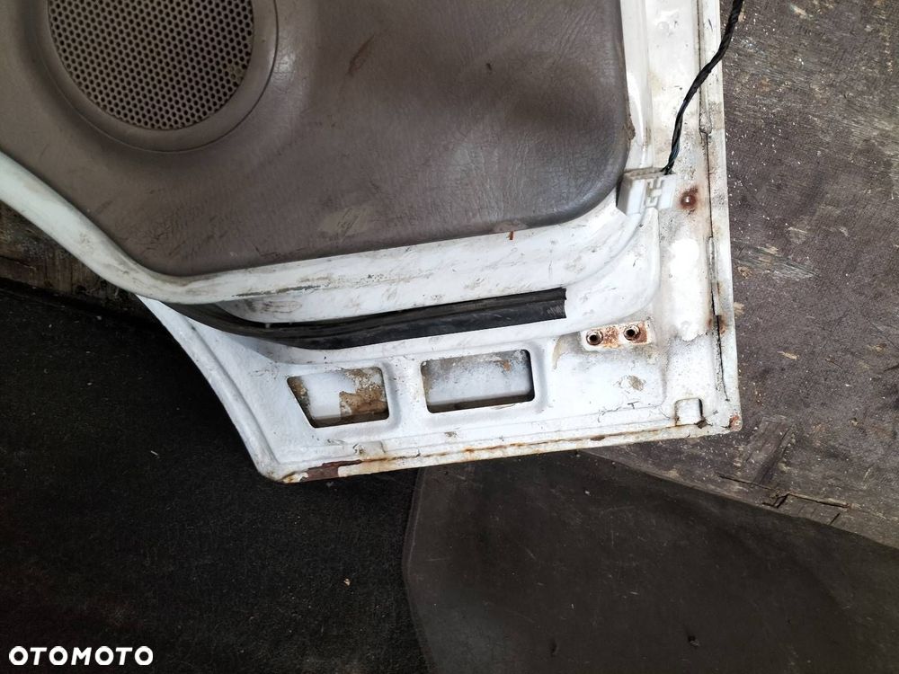 DRZWI KOMPLETNE LEWY PRZÓD KIA BONGO K2700 II LIFT UD - 8