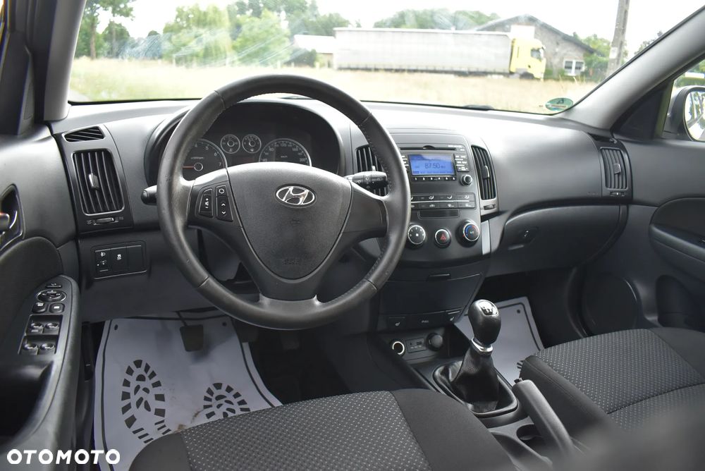 Hyundai i30 - 23